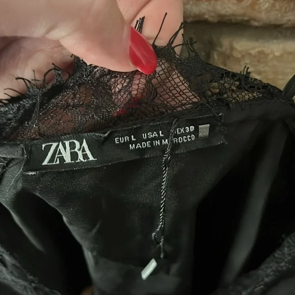 Zara Black Lace Detail Thin Strapped Tank Top Size Large - Picture 5 of 6